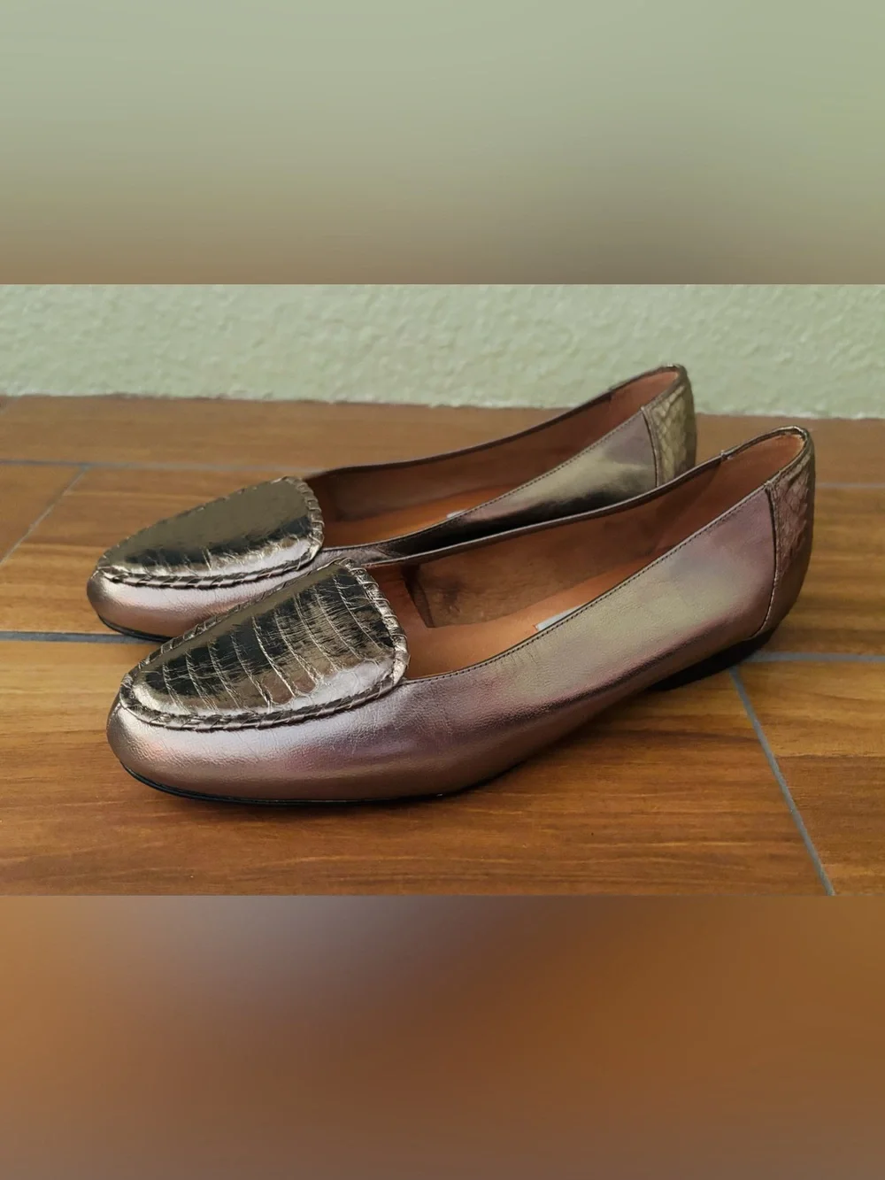 Nordstrom Metallic Gold Croc Embossed Flat Loafers Size: 7.5